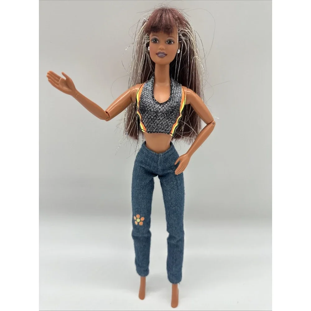 1998 Barbie Beyond Pink Teresa Doll Brunette Outfit Sunglasses Mattel Vintage